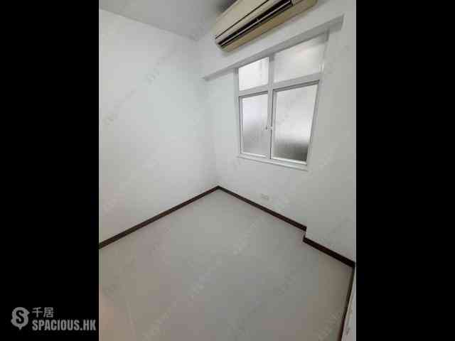 Wan Chai - Koon Mei Building 04