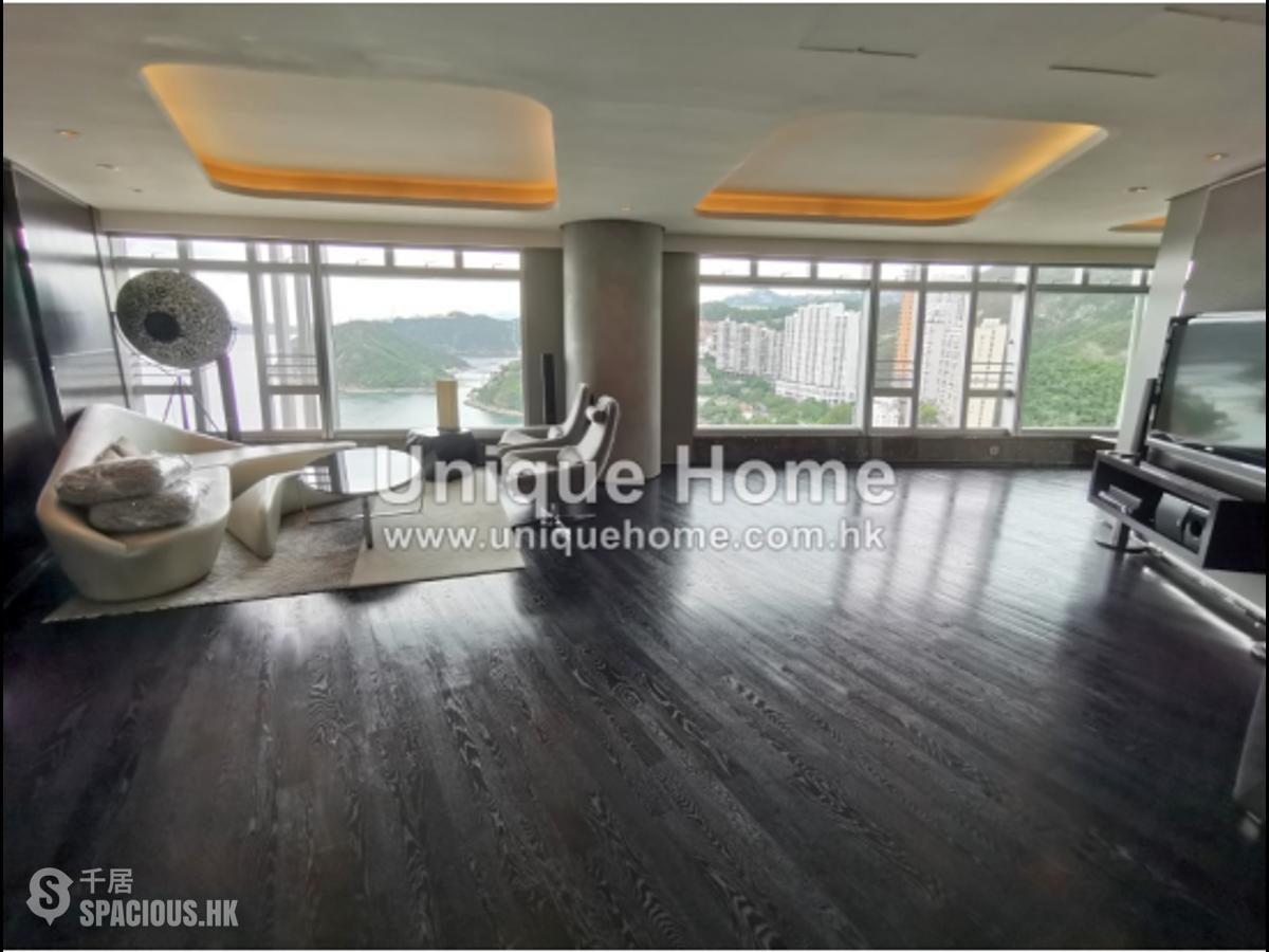 Repulse Bay - The Lily 01