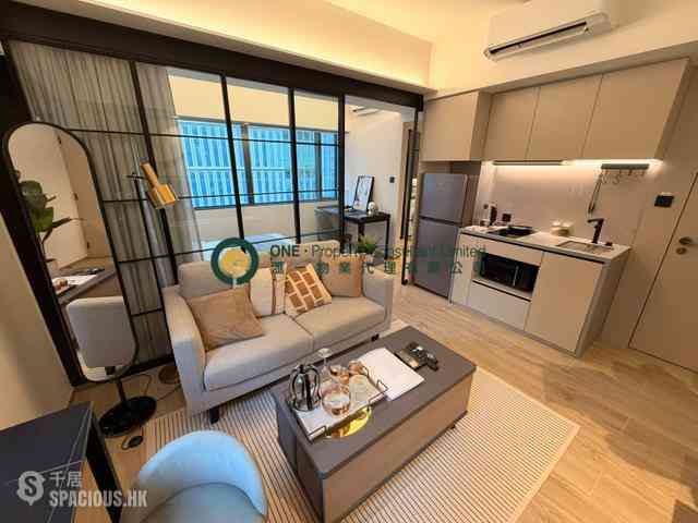 Central - 108-110, Wellington Street 02