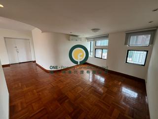 Mid Levels Central - Birchwood Place 02