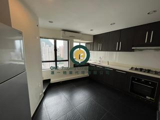 Mid Levels Central - Birchwood Place 03