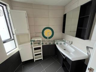 Mid Levels Central - Birchwood Place 04
