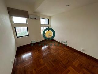 Mid Levels Central - Birchwood Place 05