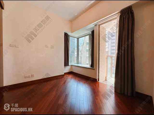Wan Chai - The Avenue Phase 1 Block 5 03