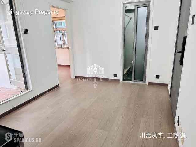 Soho - King Ho Building 04