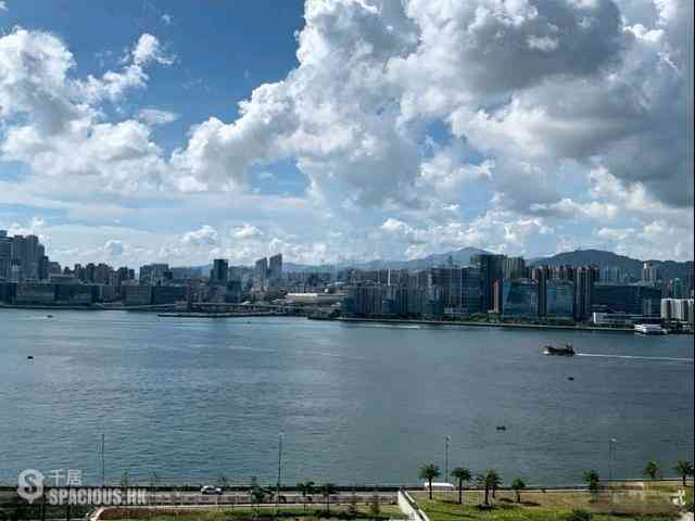 Fortress Hill - Harbour Glory 01