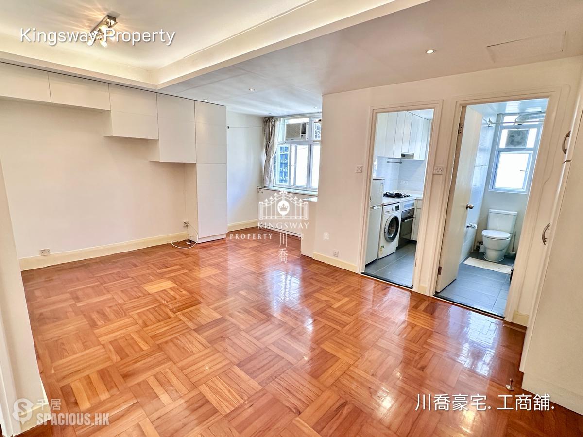 Mid Levels Central - Kings Court 01