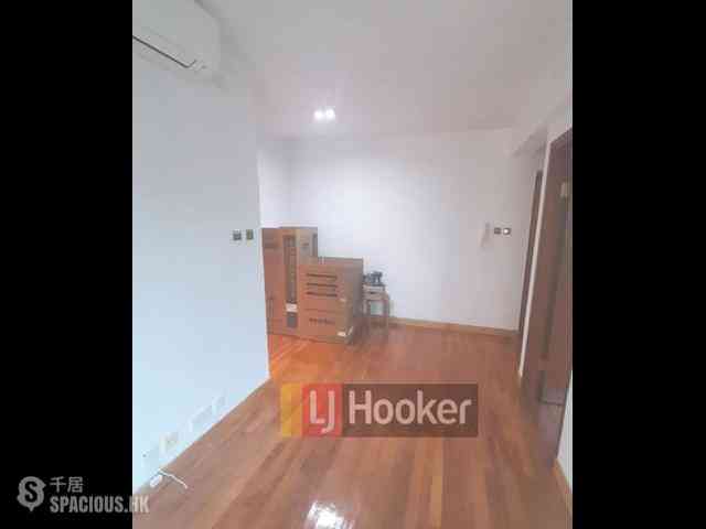 Sheung Wan - The Bellevue Place 02