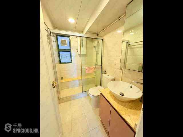 Mid Levels Central - Robinson Place 07