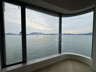 Ap Lei Chau - The Corniche Tower 1 02