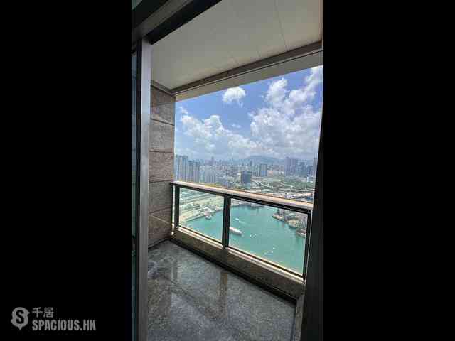 Tai Kok Tsui - One Silversea 02