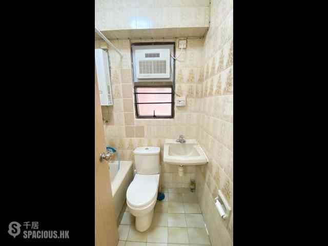 Sheung Wan - Welland Building 03
