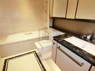Mid Levels Central - 3, MacDonnell Road 03