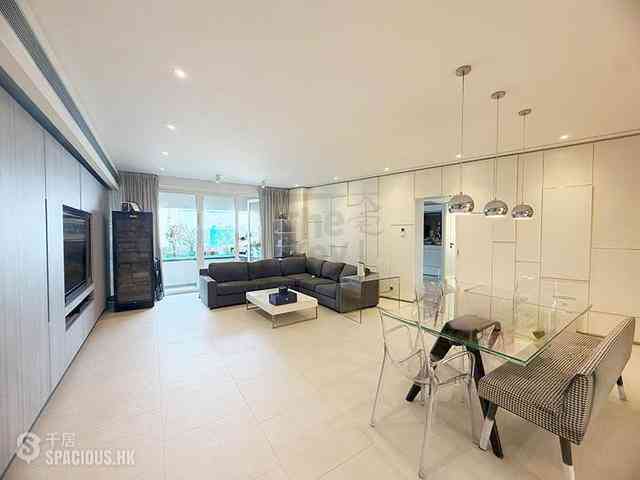 Braemar Hill - Hilltop Mansion 01