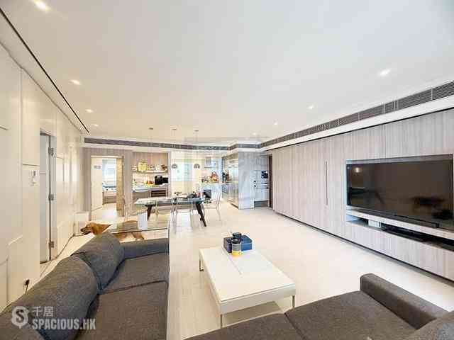 Braemar Hill - Hilltop Mansion 02