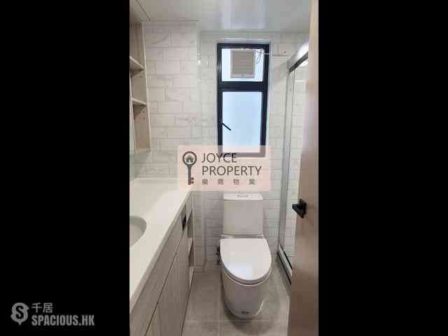 Mid Levels Central - 62B, Robinson Road 05
