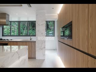 Stubbs Road - Raceview Mansions 03