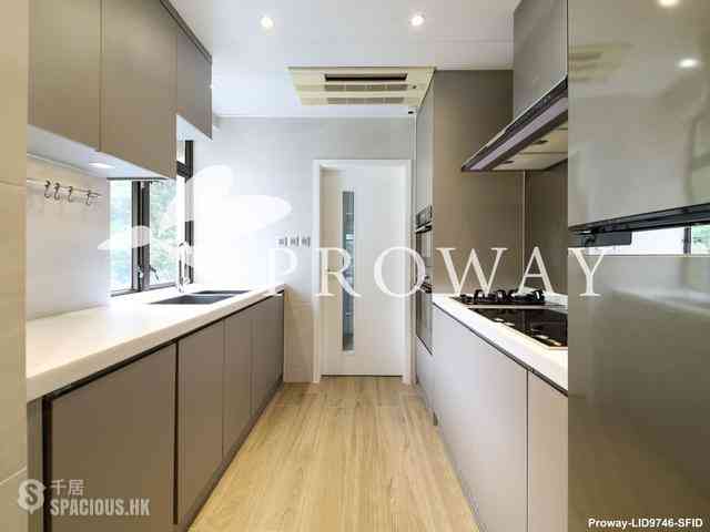 Mid Levels East - Bamboo Grove 09
