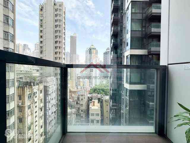 Sai Ying Pun - Two・Artlane 04