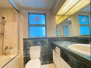 Mid Levels Central - Goldwin Heights 17