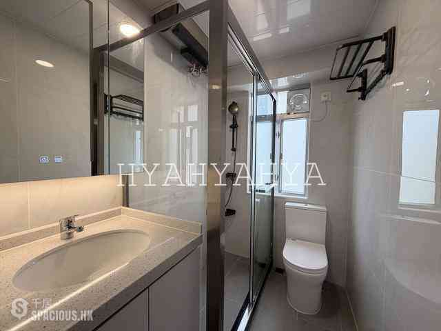 Kennedy Town - New Fortune House 09