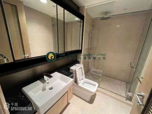 Mid Levels Central - 3, MacDonnell Road 06