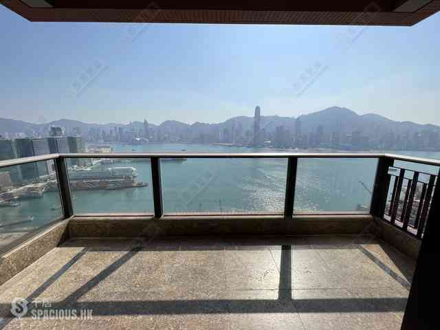 West Kowloon - The Arch 01