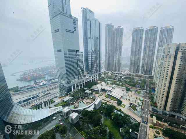 West Kowloon - The Harbourside 02