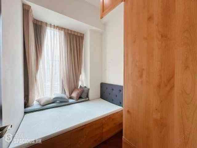 Wan Chai - The Avenue Phase 2 13