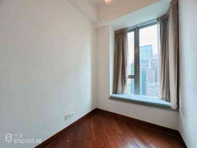 Wan Chai - The Avenue Phase 2 14
