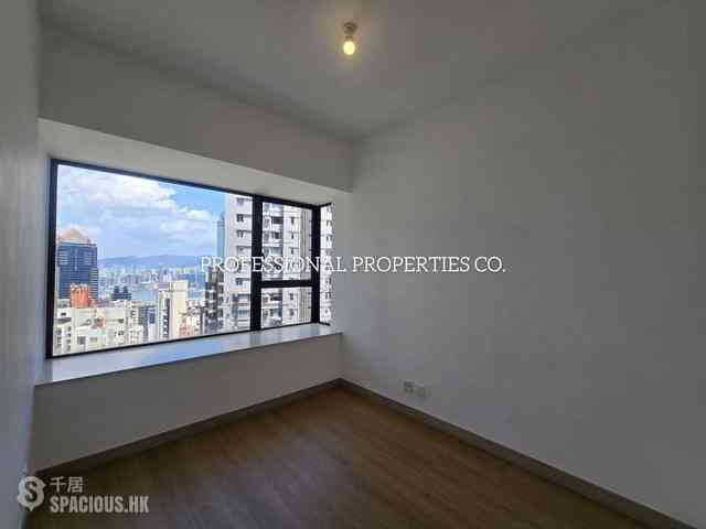 Mid Levels Central - 62B, Robinson Road 04