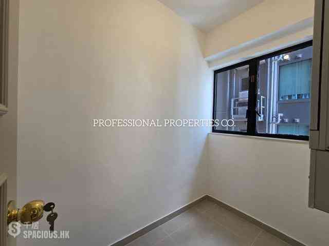 Mid Levels Central - 62B, Robinson Road 09