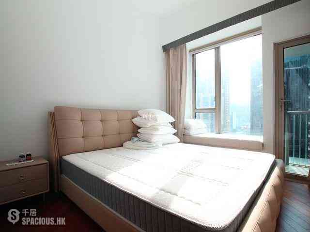 Wan Chai - The Avenue Phase 2 04