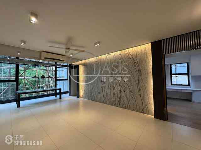 Mid Levels West - Peace Court 01