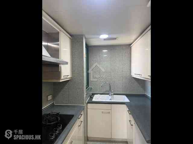 Kennedy Town - University Heights 01
