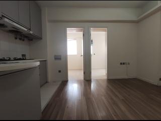 Kennedy Town - Luen Hong Apartments 02