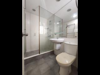 Kennedy Town - Luen Hong Apartments 05