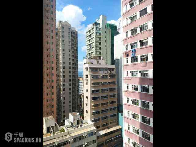 Kennedy Town - Luen Hong Apartments 06