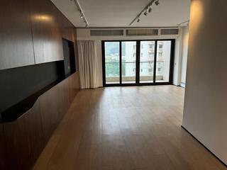 Stubbs Road - Evergreen Villa 03