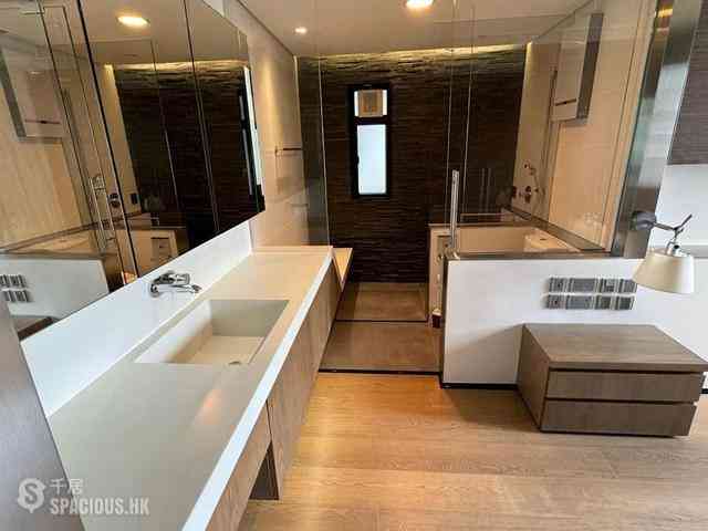 Stubbs Road - Evergreen Villa 06
