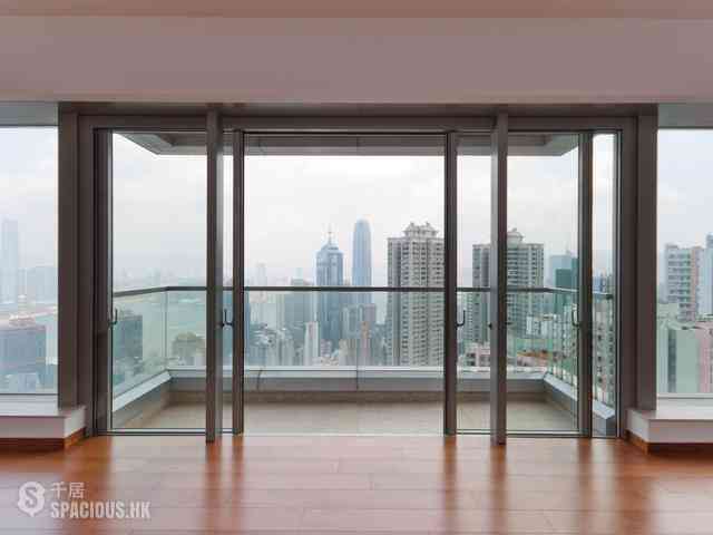 Mid Levels West - 39, Conduit Road 01