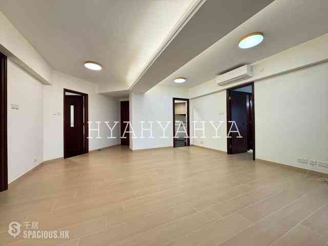 Kennedy Town - The Merton 05