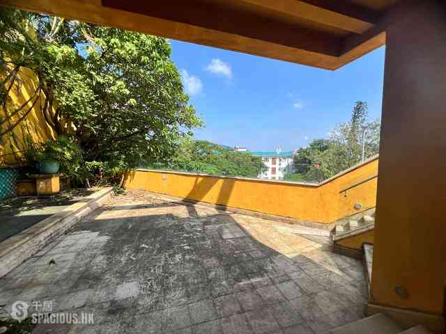 Stanley - Carmelia 02