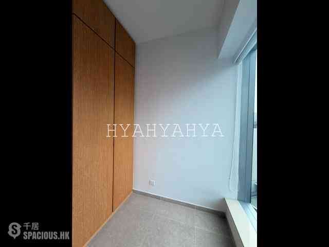 Sai Ying Pun - No.8 Hing Hon Road (Resiglow-Bonham) 07