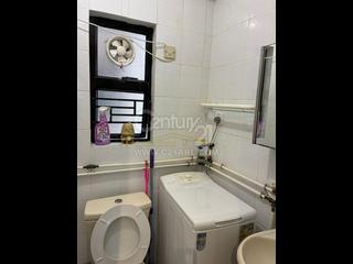 Wan Chai - Tai Yuen Court 09