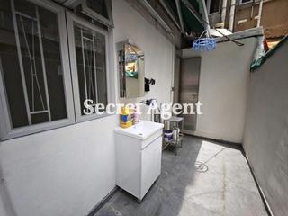 Central - Chung Shan House 02