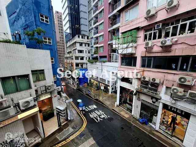 Central - Chung Shan House 03