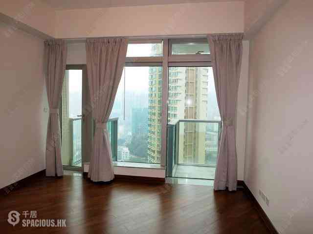 Wan Chai - The Avenue 03