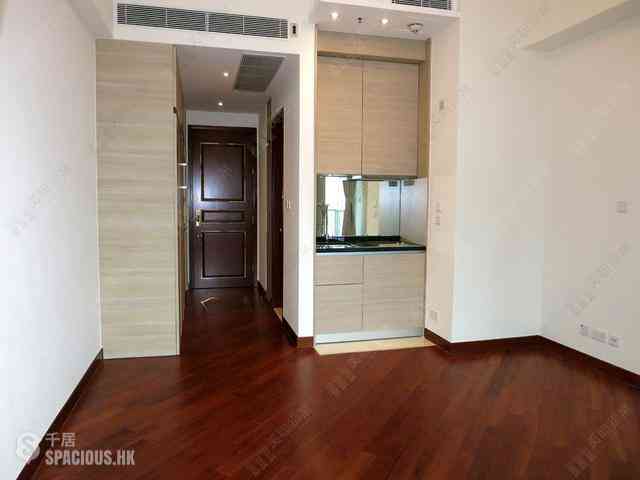 Wan Chai - The Avenue 05