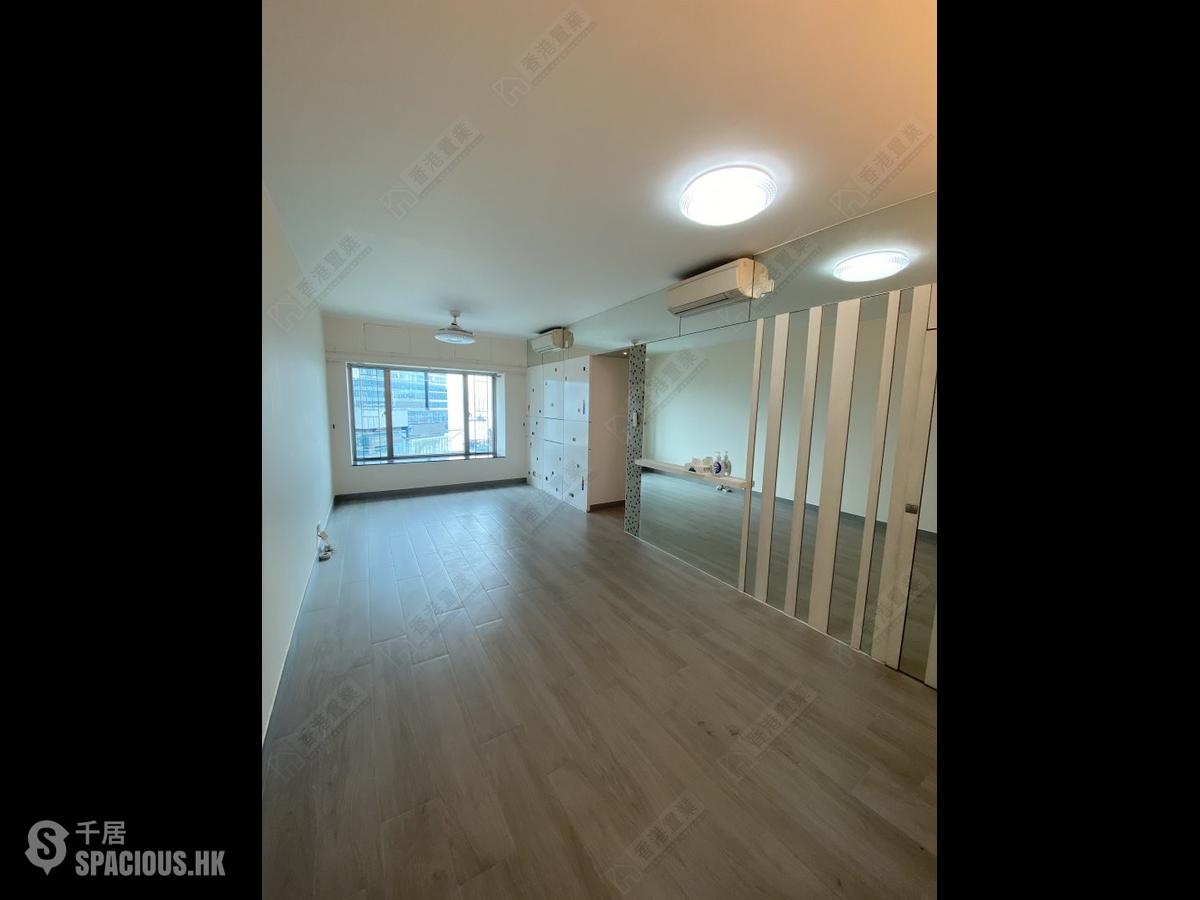 West Kowloon - Sorrento Phase 1 Block 3 01